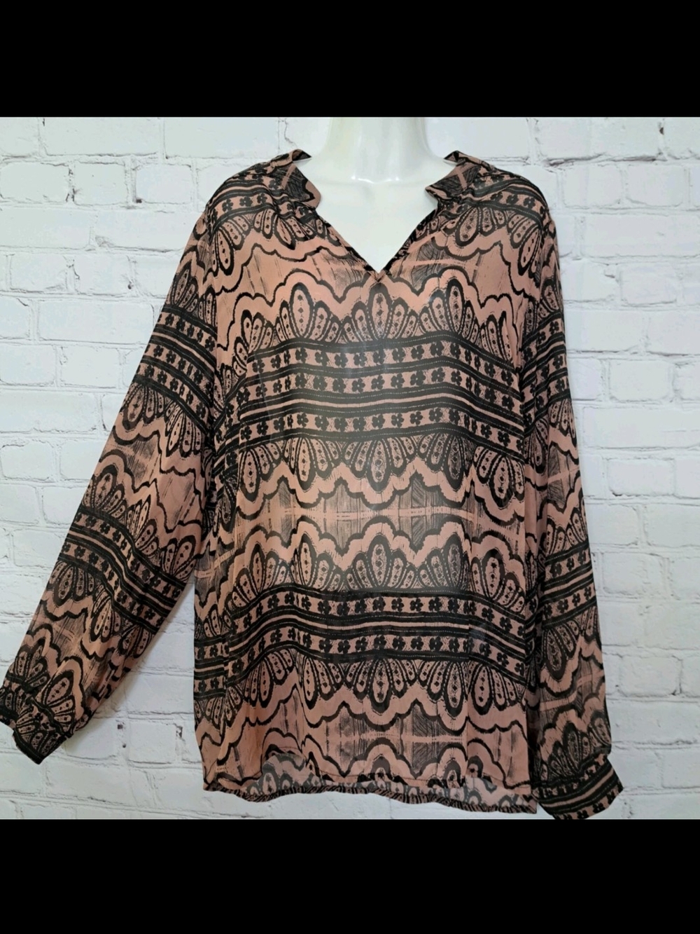 Highly Sorted Out Collective Concepts Pink and Black Paisley V-Neck Tunic